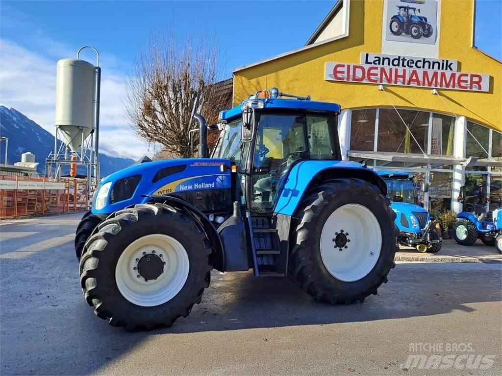 New Holland TVT 190 Traktori