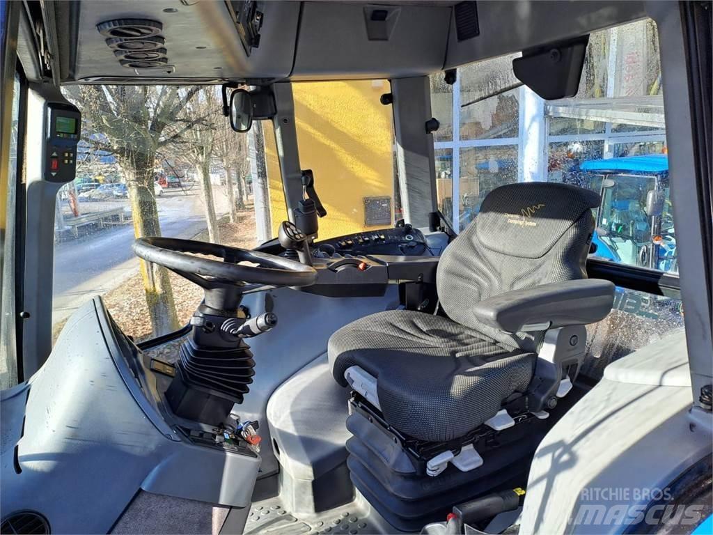 New Holland TVT 190 Traktori