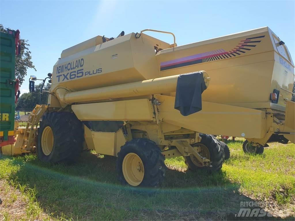 New Holland TX 65 Kombajni