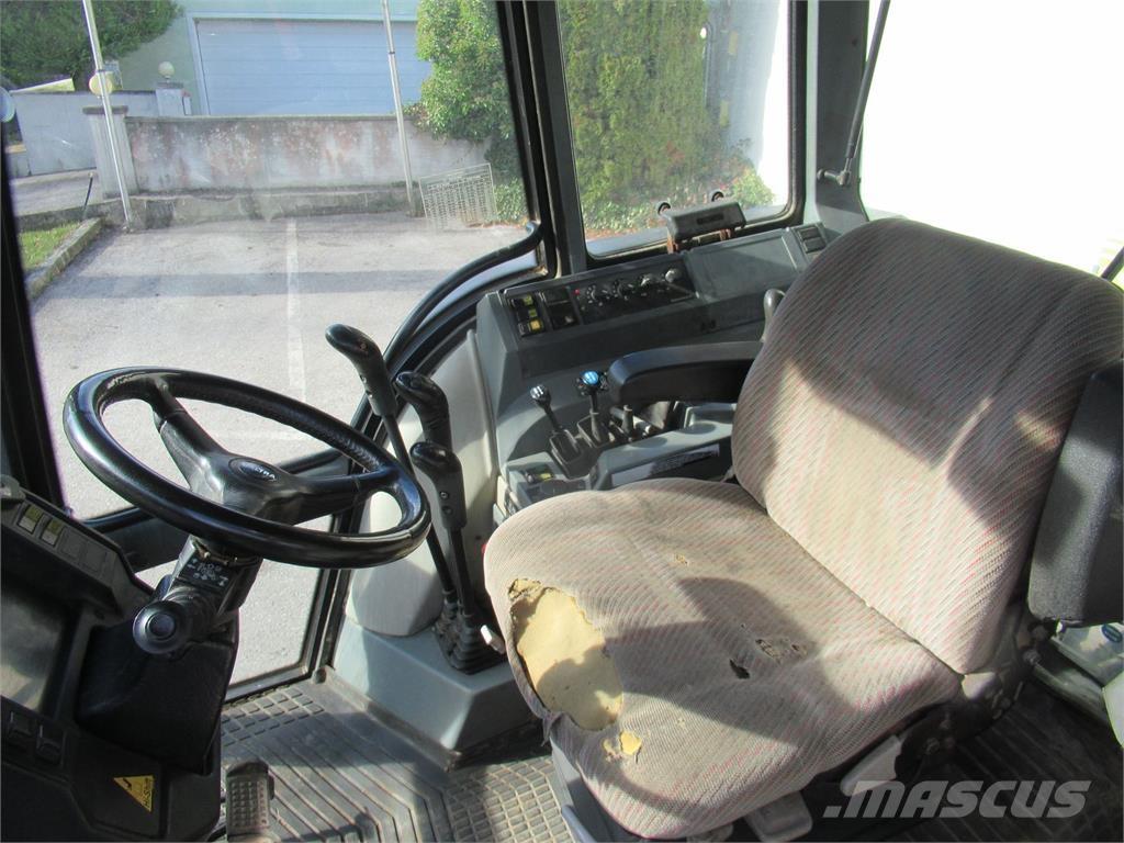 Valtra 6400 Traktori