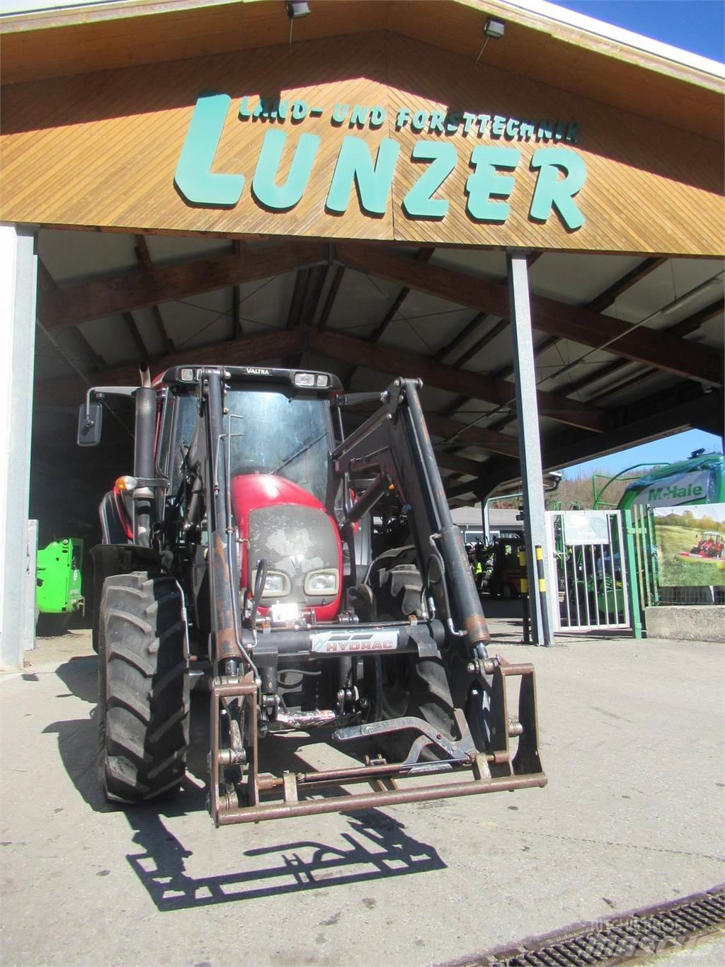 Valtra N 92 Hi Tech Traktori