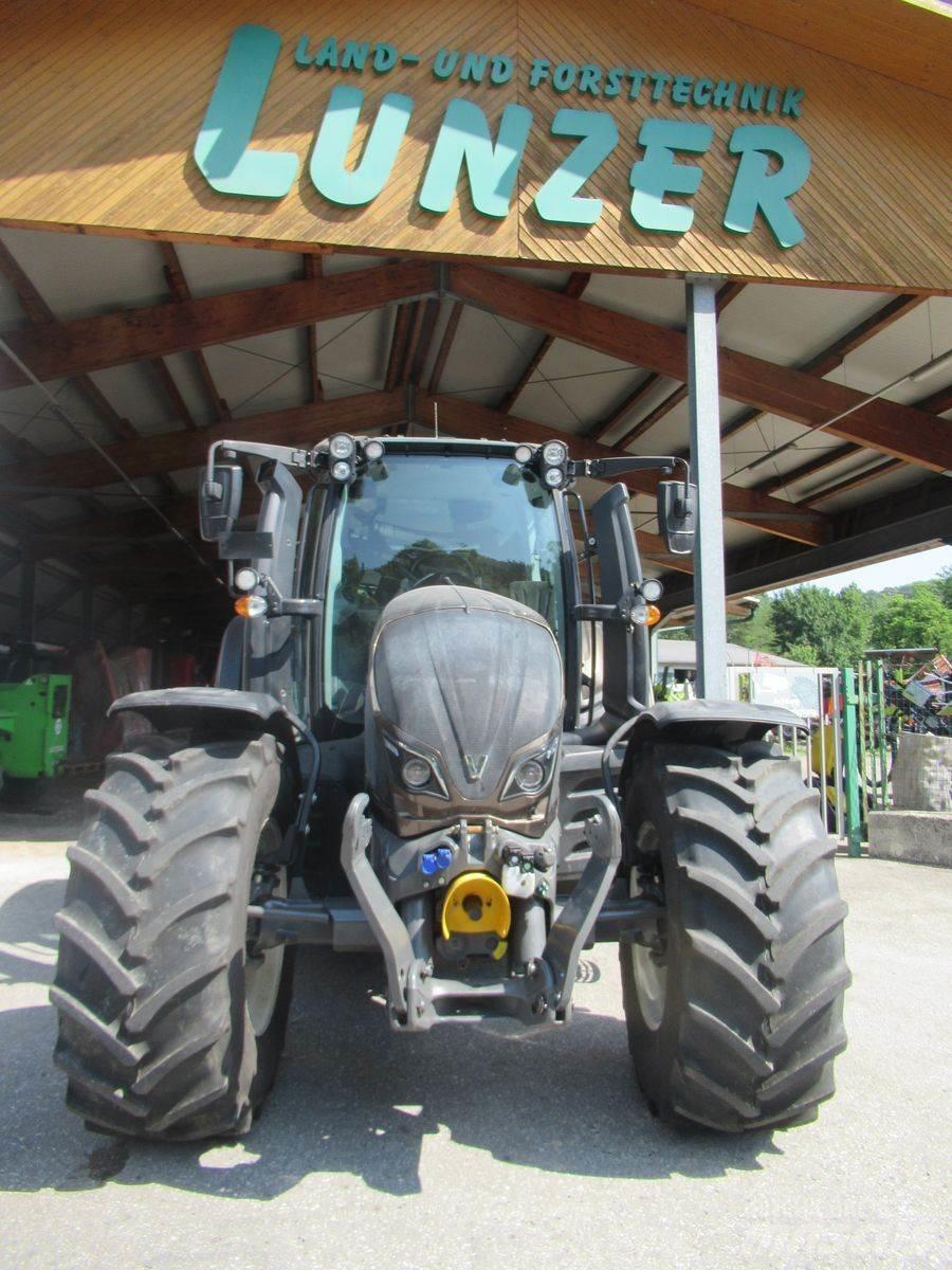 Valtra N134 (Stufe V) Traktori