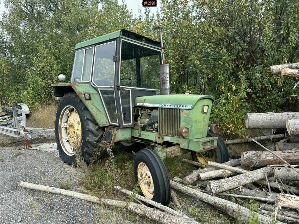 John Deere 2130 Traktori