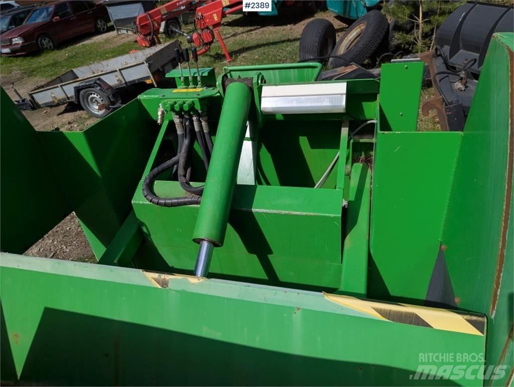 Varmo Lift PPNL Ostala oprema za žetvu stočne hrane