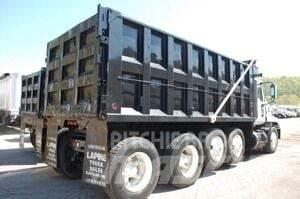 Mack Vision Kiperi kamioni