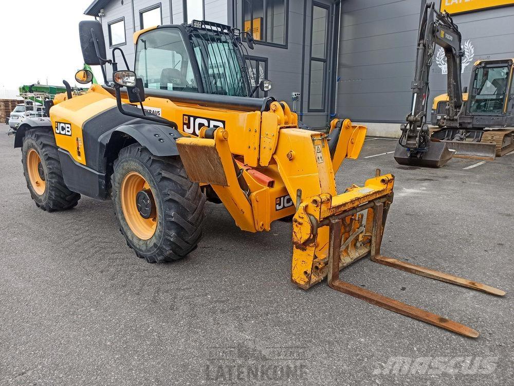 JCB 535-125 kurottaja Teleskopski viljuškari