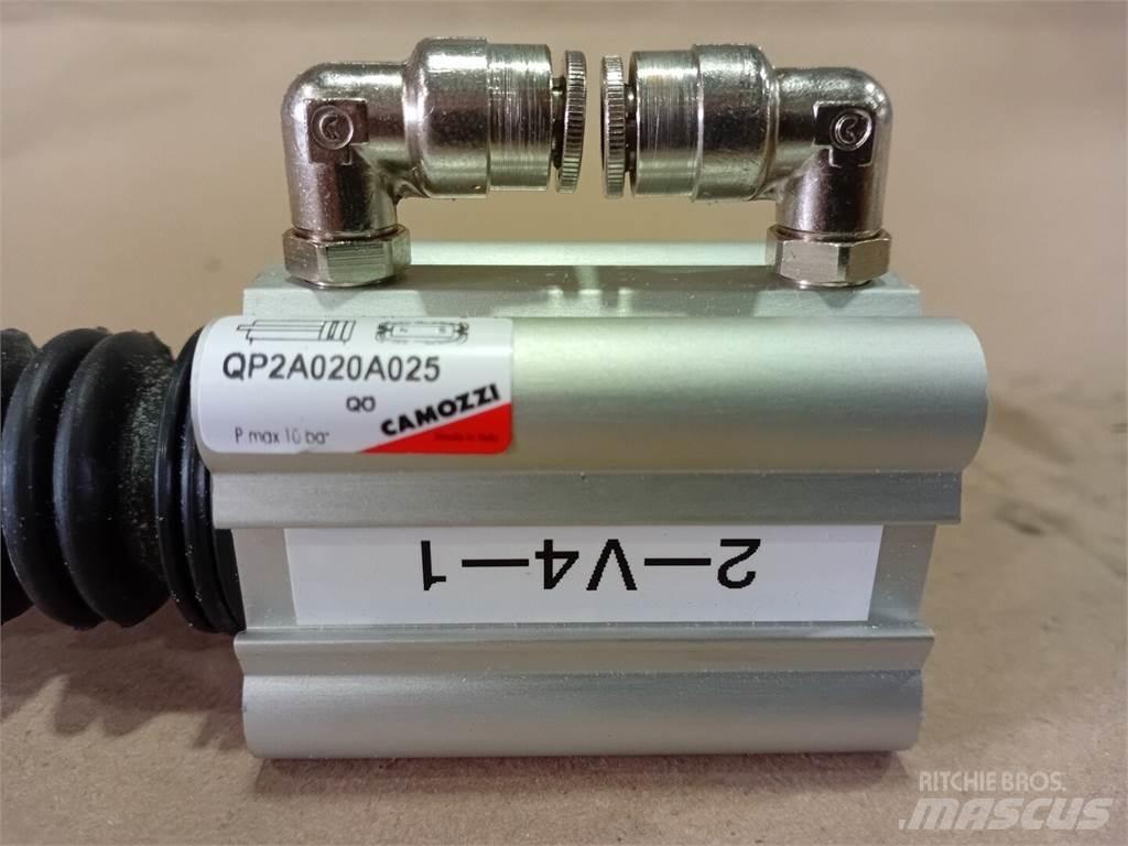  CAMOZZI QP2A020A025 Ostale kargo komponente