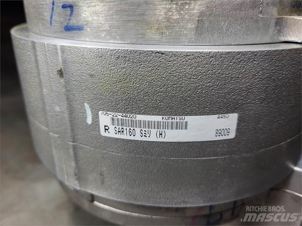 Komatsu 705-22-44020 Pumpe za vodu