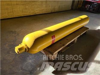 Komatsu PC2733 Zglobni damperi
