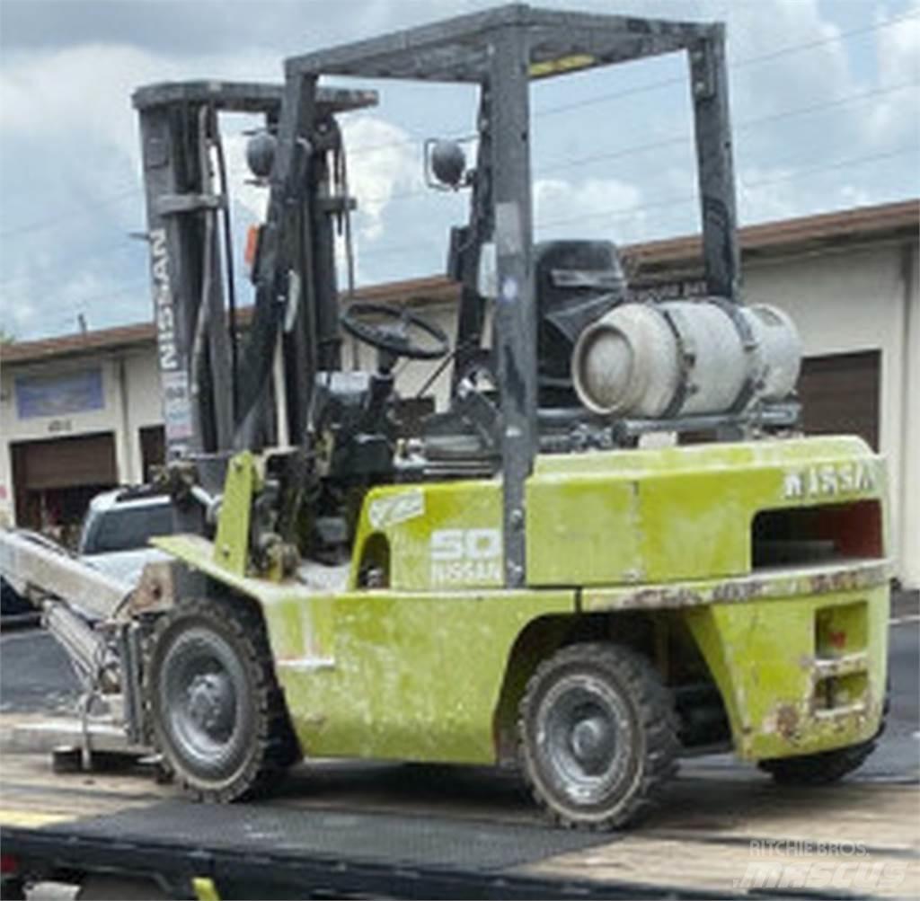 Nissan PJO2A25V Ostalo za građevinarstvo