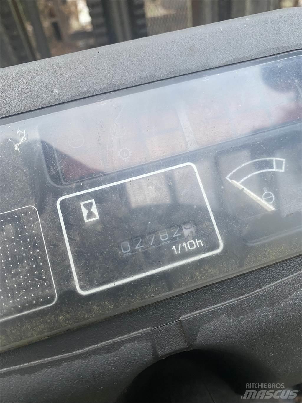 Nissan PJO2A25V Ostalo za građevinarstvo