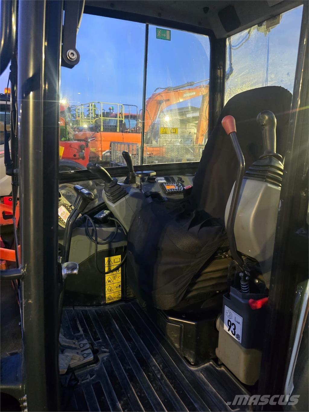 Bobcat E27 Bobcat Bageri guseničari