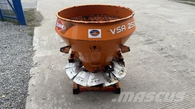 Kuhn Spreader Rasturači mineralnog đubriva