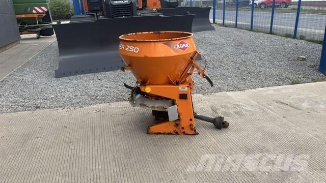 Kuhn Spreader Rasturači mineralnog đubriva