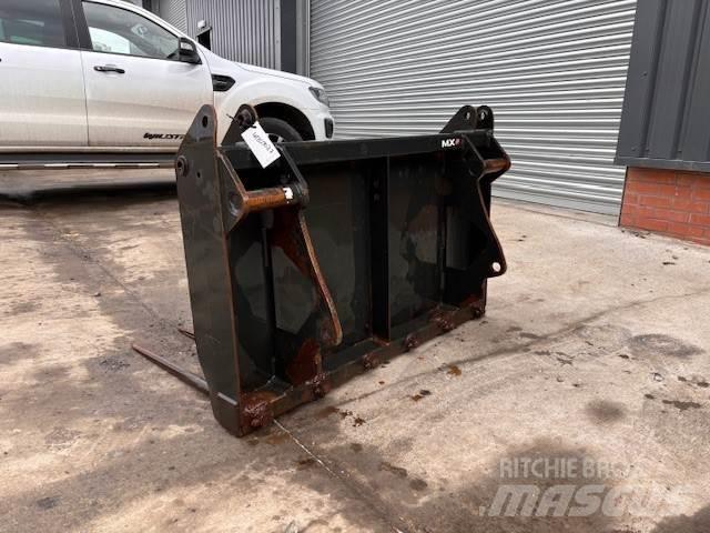 Quicke Muck Grab Oprema za istovaranje silosa