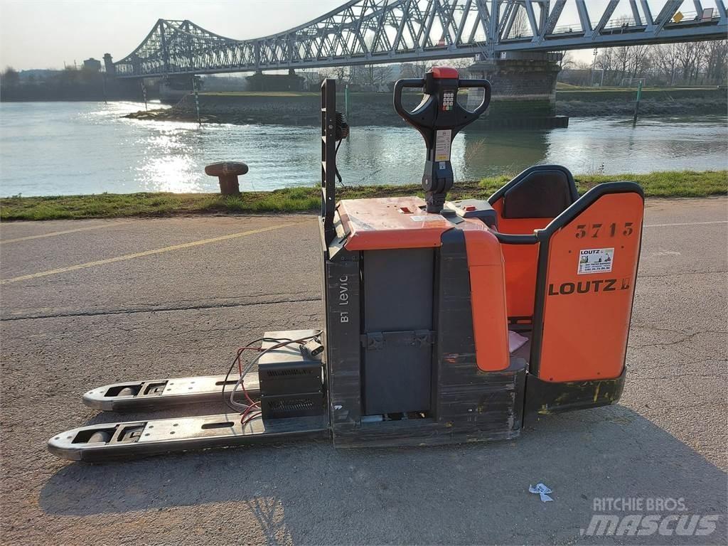 BT LPE240 Samopogonski ručni viljuškari