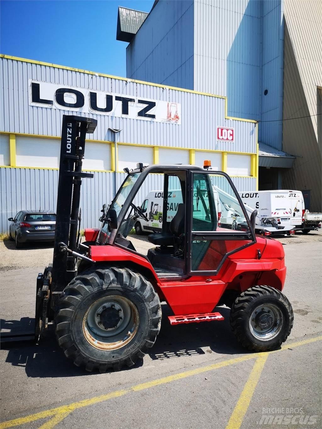 Manitou M26-4 Vanterenski viljuškar