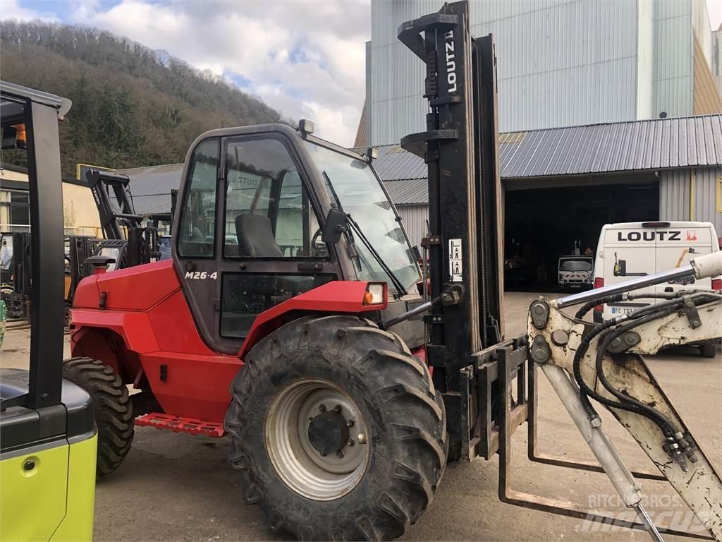 Manitou M26-4 Vanterenski viljuškar