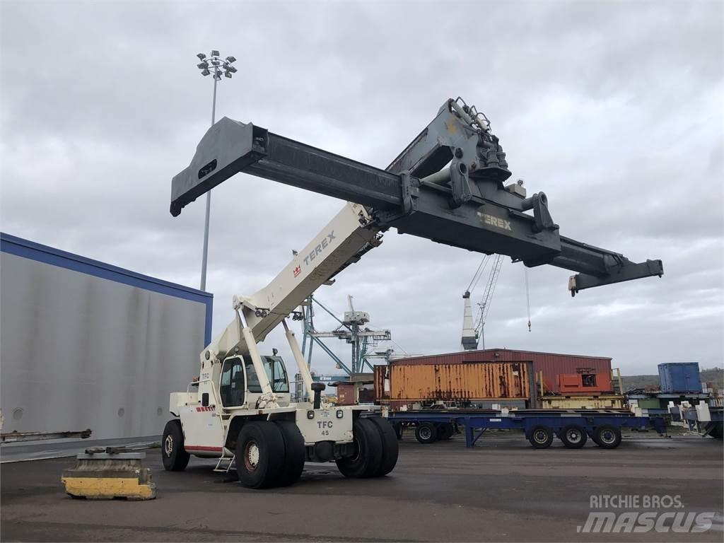 Terex TFC45 Dohvatni viljuškari
