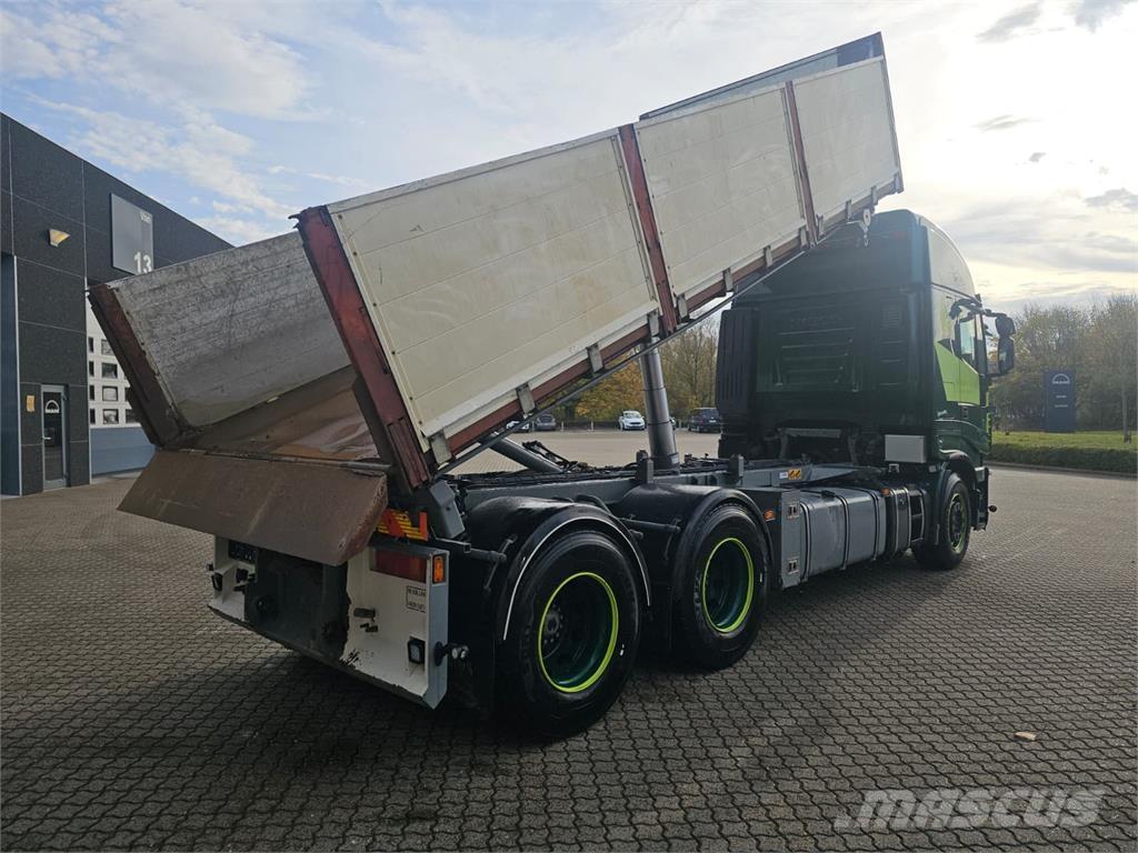 Iveco Stralis 560 6x4 Kamioni za podizanje kablova