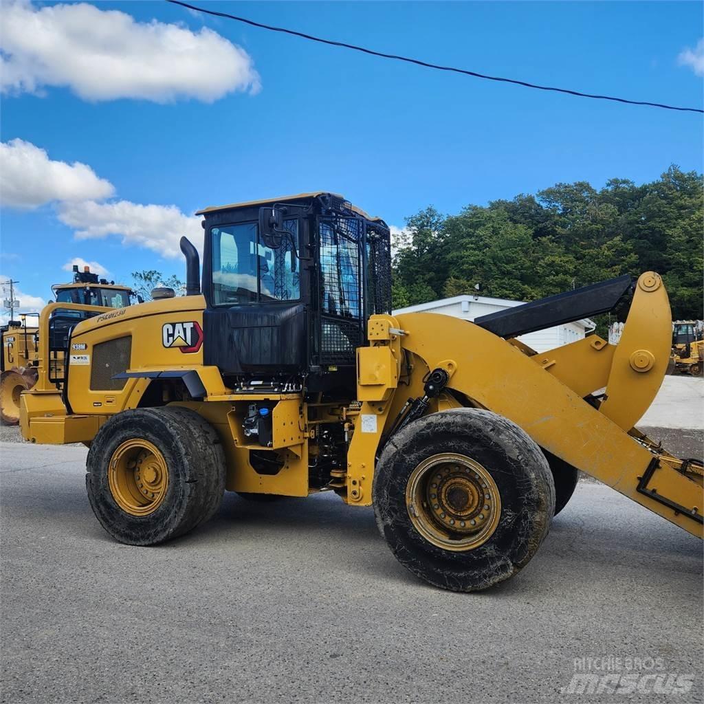 CAT 938M Utovarivači na točkove