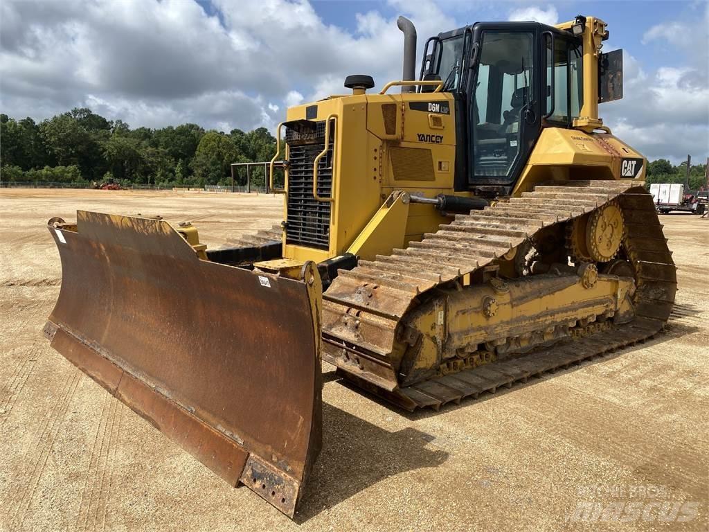 CAT D6N LGP Buldožeri guseničari