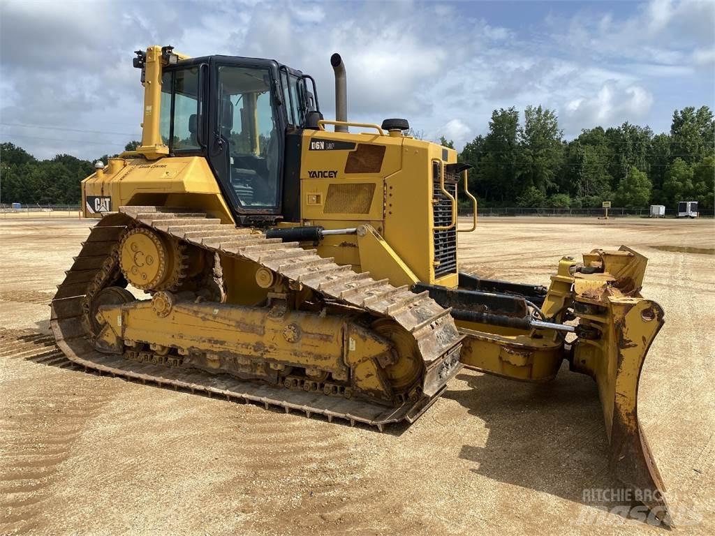CAT D6N LGP Buldožeri guseničari