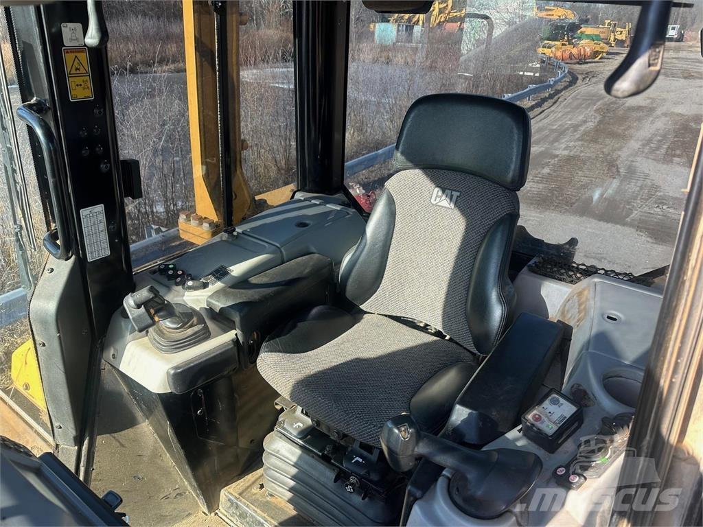CAT D6N LGP Buldožeri guseničari