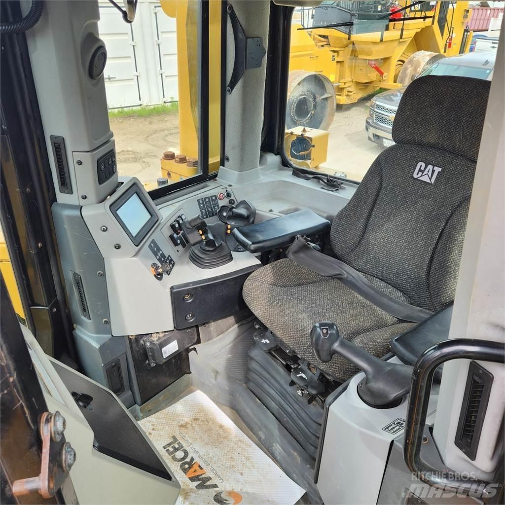 CAT D8T LGP Buldožeri guseničari