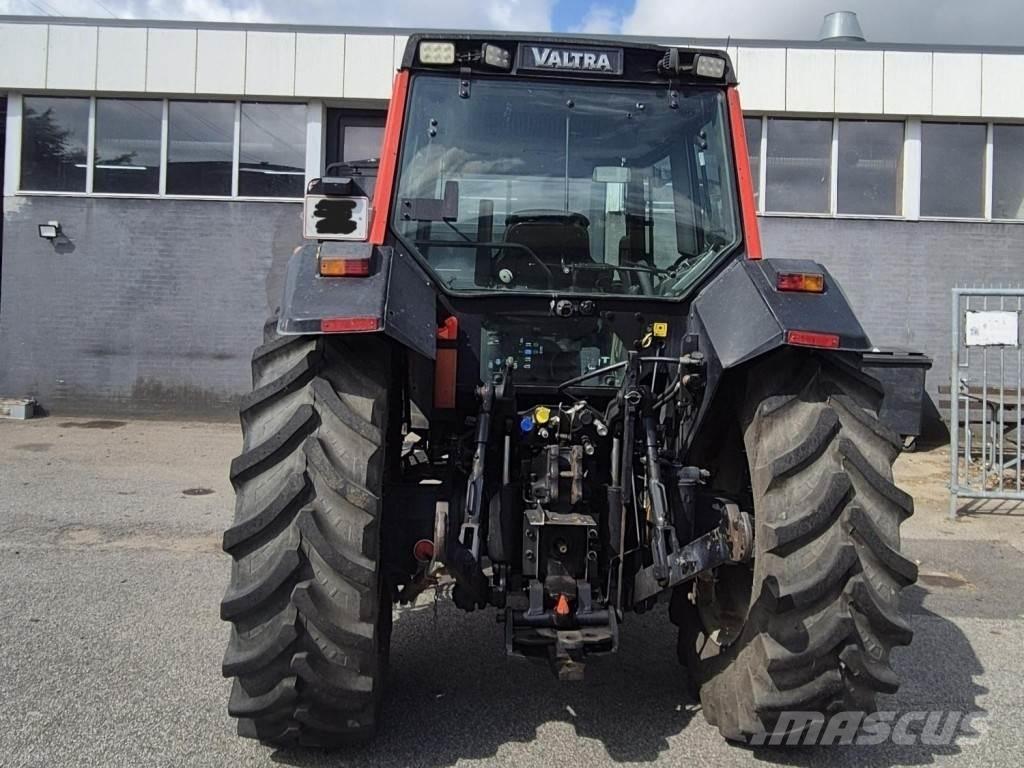 Valmet 6750 HI-TECH Traktori