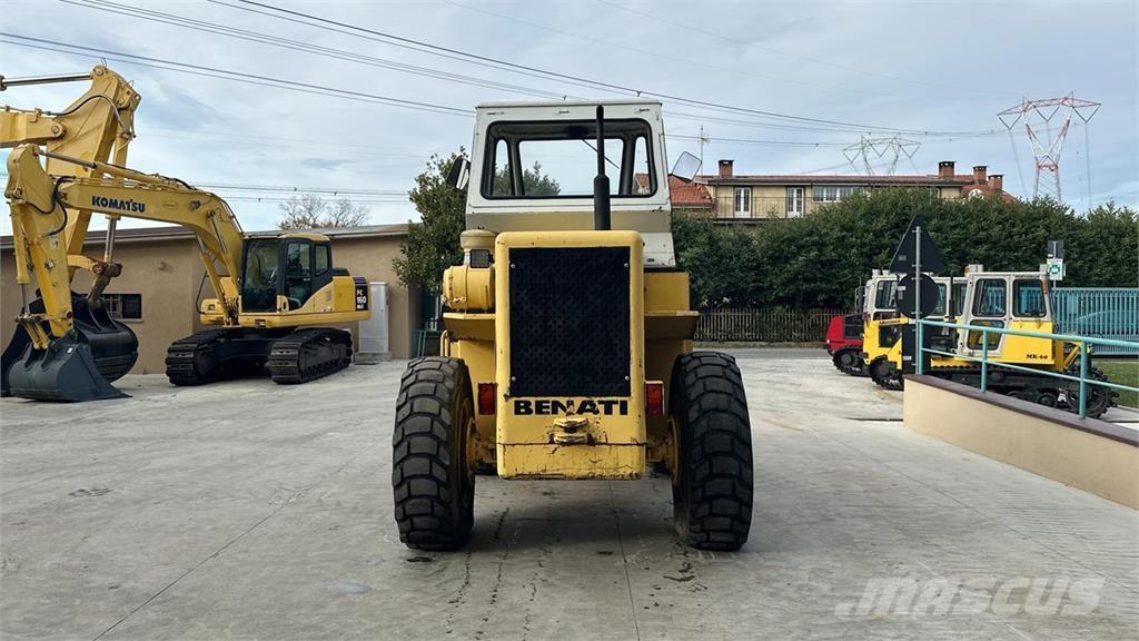 Benati 12 S 4X4 Utovarivači na točkove
