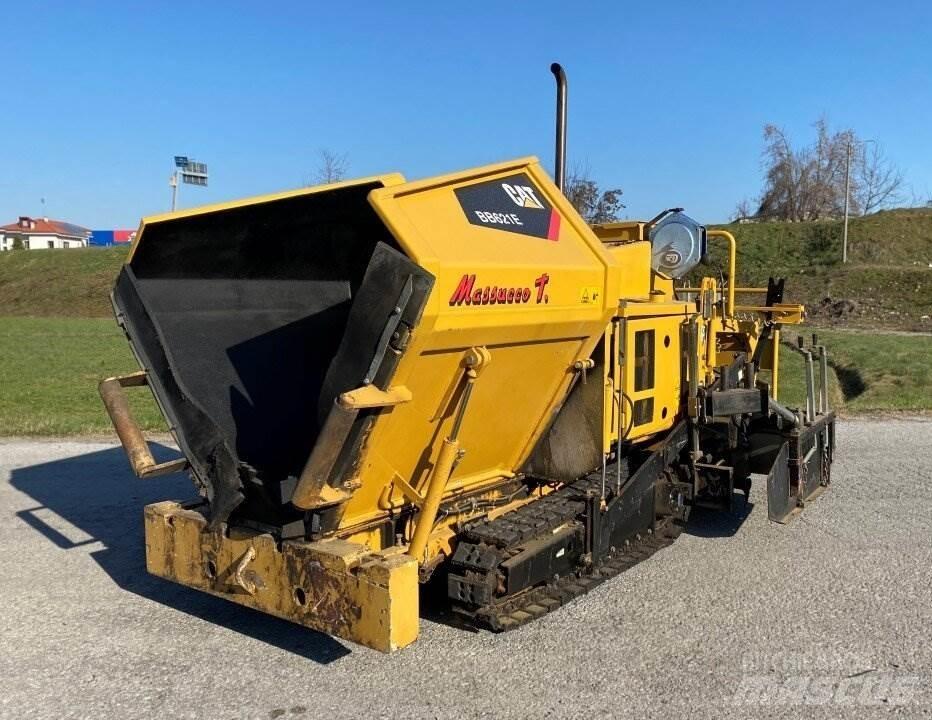 CAT BB621E Asfaltni finišeri
