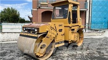 CAT CB-424 Nabijači zemlje