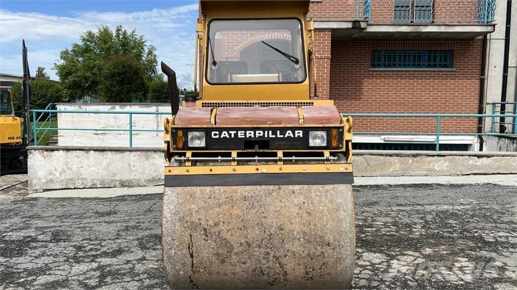 CAT CB-424 Nabijači zemlje