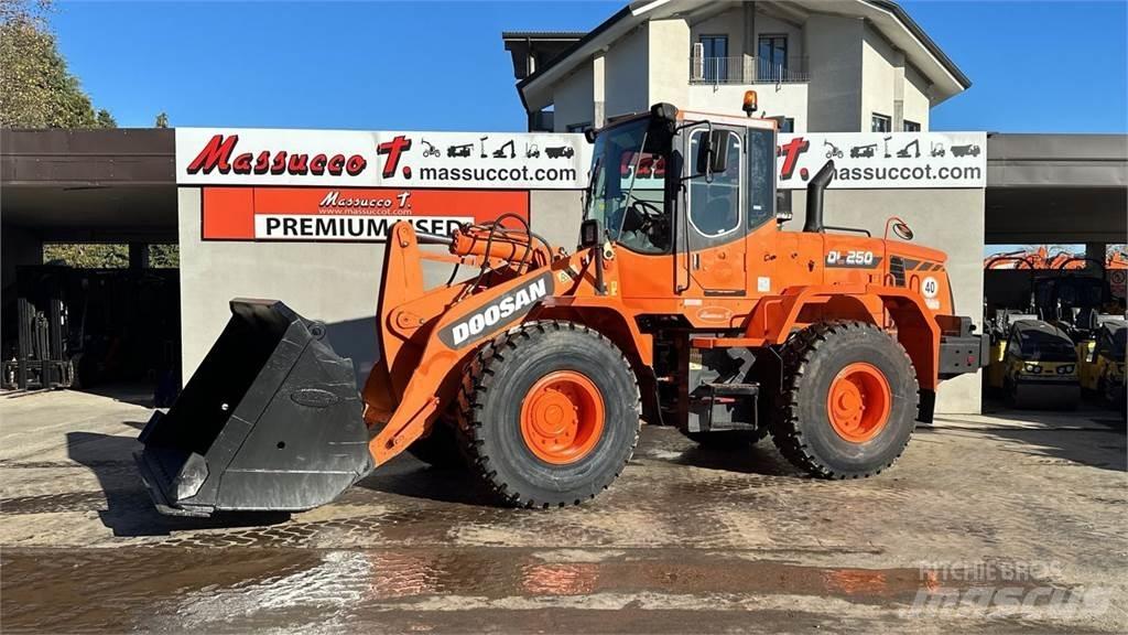 Doosan DL250 Utovarivači na točkove