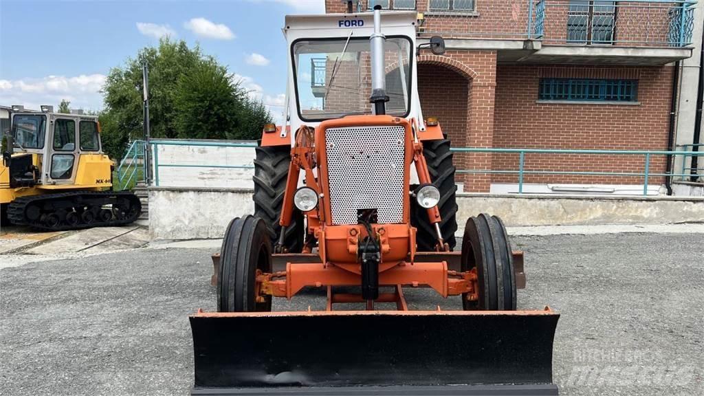 Ford 5600 4X2 Buldožeri guseničari