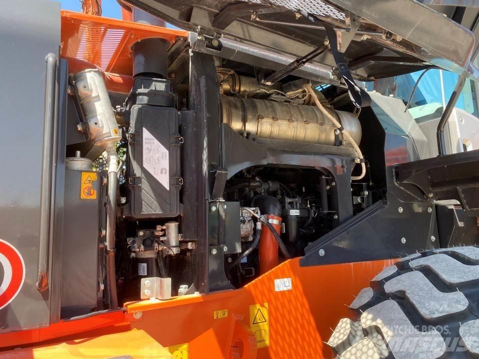 Hitachi ZW250-6 Utovarivači na točkove