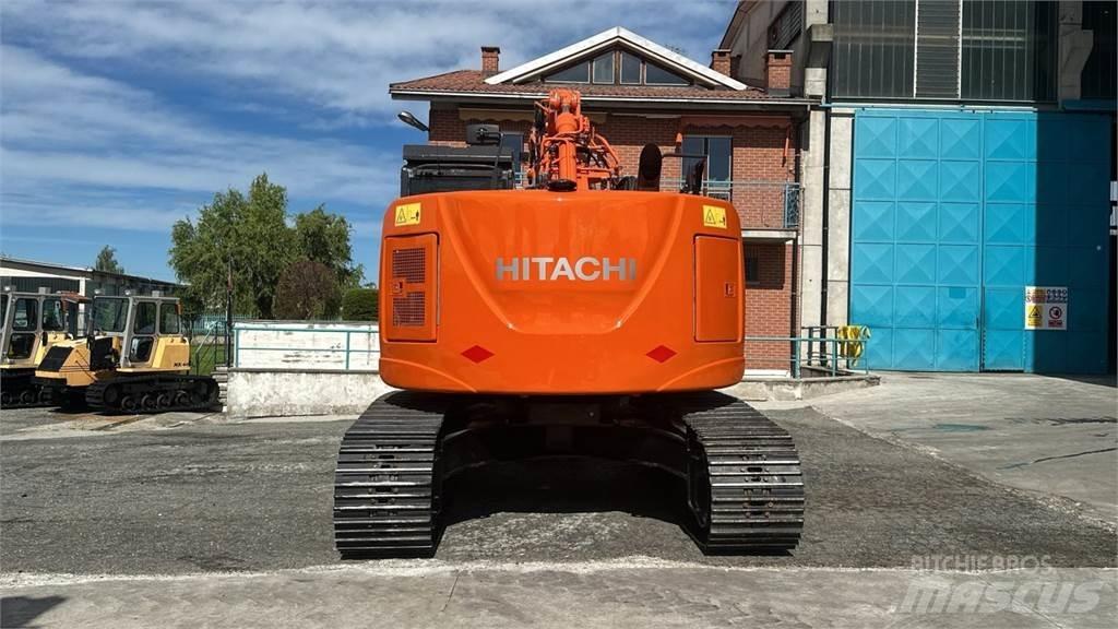 Hitachi ZX225USLC-5B Bageri guseničari