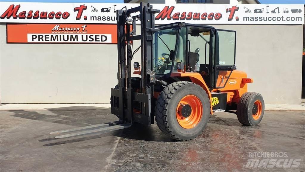 JCB 940 4x2 Vanterenski viljuškar