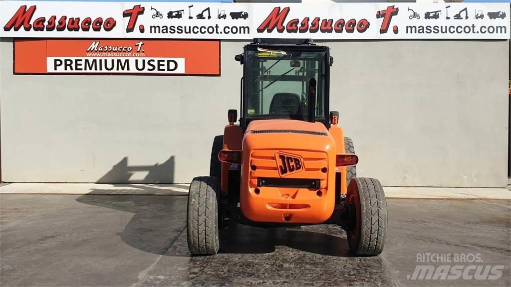 JCB 940 4x2 Vanterenski viljuškar