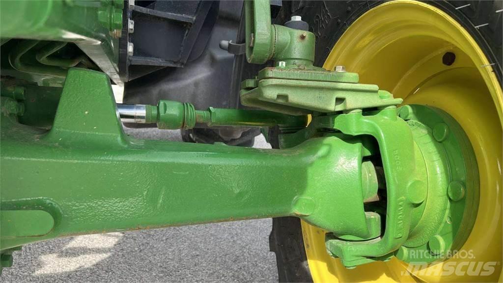 John Deere 6090MC 4X4 Snežne daske i plugovi