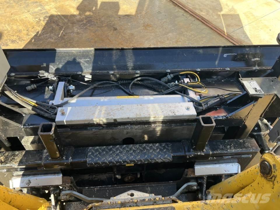 Komatsu CK 20 HF Skid steer mini utovarivači