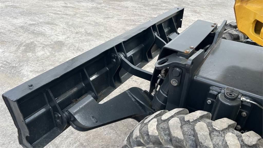 Komatsu PW118MR-11 Bageri točkaši