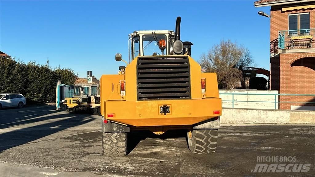 Liebherr L 551 Utovarivači na točkove