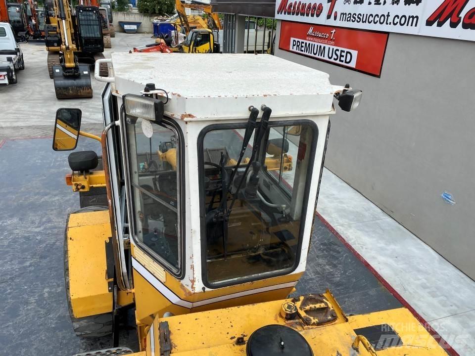 Liebherr L521 Utovarivači na točkove