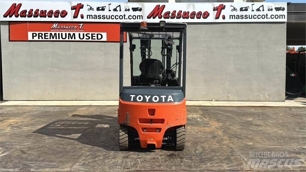 Toyota 8FBMT25 Električni viljuškari