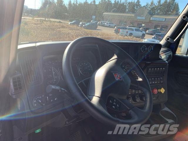 International HX Tegljači