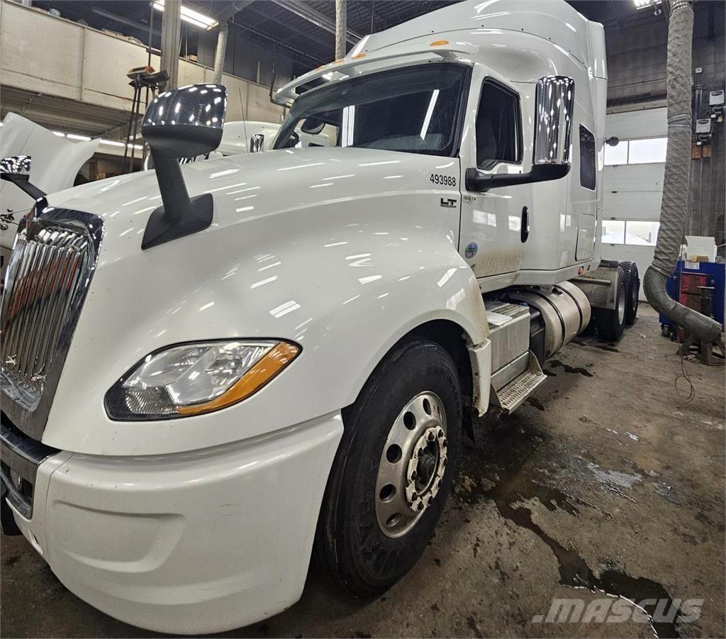 International LT Tegljači