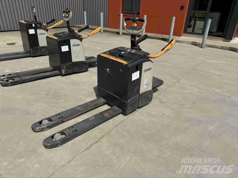 Crown WT3040 Nisko podizni električni viljuškar