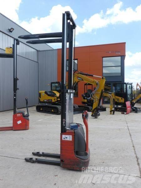 Fenwick L10 Ručni električni viljuškar